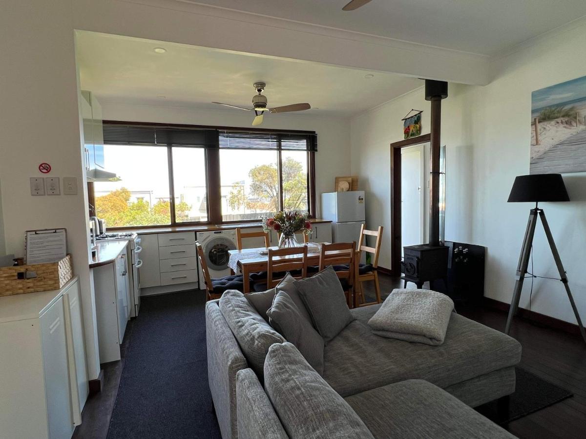 Moana Beach Sunset Holiday Accommodation B エクステリア 写真
